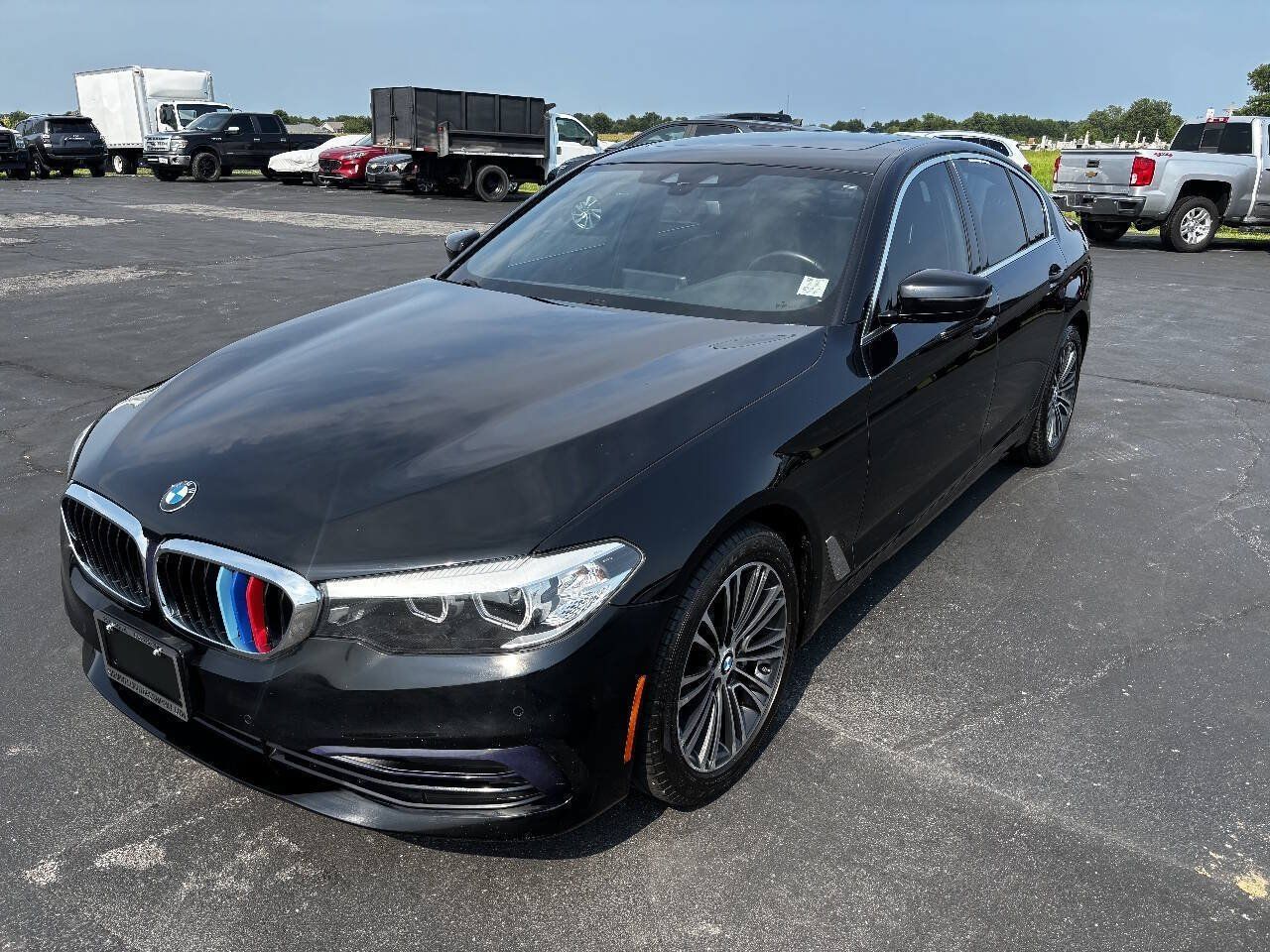 Used 2019 BMW 530i xDrive w/ Convenience Package AWD/4WD image 8