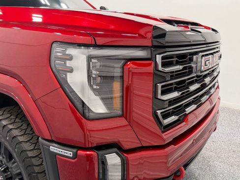 Used 2024 GMC Sierra 2500 AT4 w/ AT4 Premium Plus Package AWD/4WD image 28