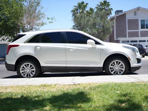 Used 2017 Cadillac XT5 FWD w/ LPO, Wheel Lock Package image 14