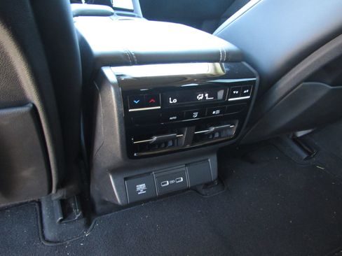 Certified 2023 Acura MDX FWD w/ Technology Package image 15