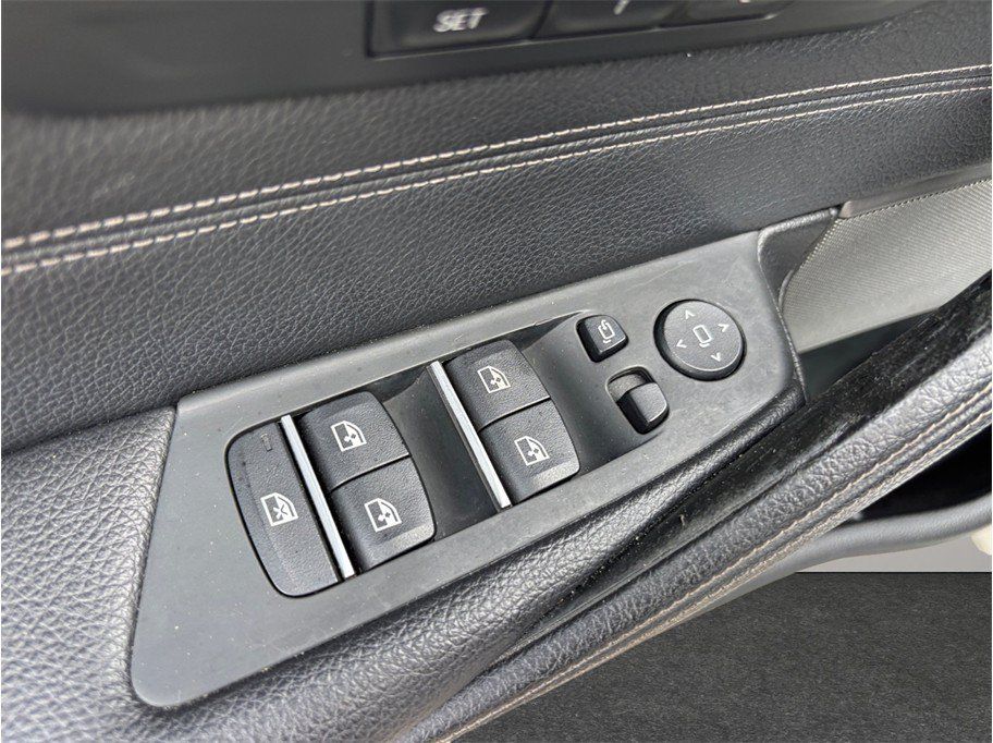 Used 2018 BMW 540i RWD image 24