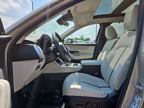 Used 2024 MAZDA CX-90 Plug-In Hybrid w/ Premium Plus AWD/4WD image 13