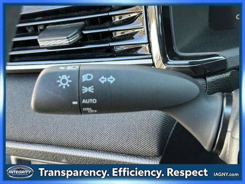 Used 2025 Toyota Camry LE image 31