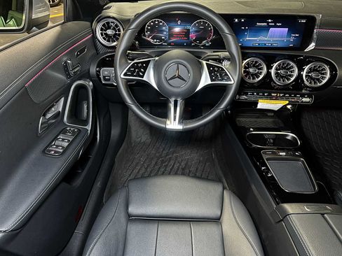 Certified 2025 Mercedes-Benz CLA 250 4MATIC image 38