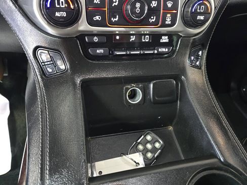 Used 2016 GMC Yukon SLT image 27