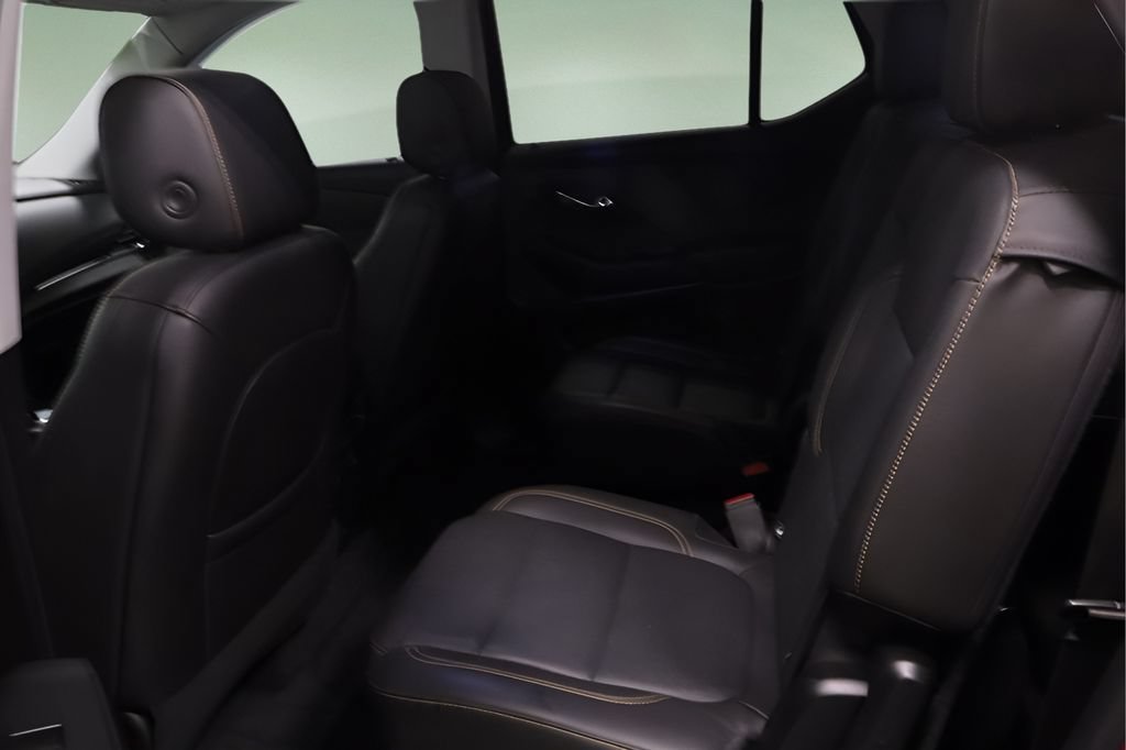 Used 2021 Chevrolet Traverse Premier FWD image 11