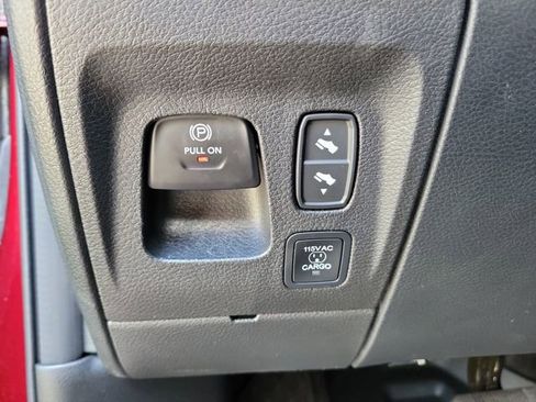 Used 2025 RAM 1500 Laramie w/ Sport Appearance Package AWD/4WD image 25