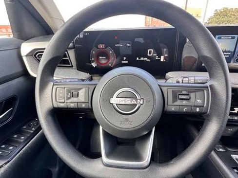 New 2026 Nissan Kicks SV image 16