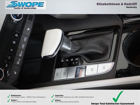 Certified 2025 Hyundai Elantra Limited image 24