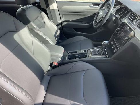 Used 2020 Volkswagen Arteon SE image 28