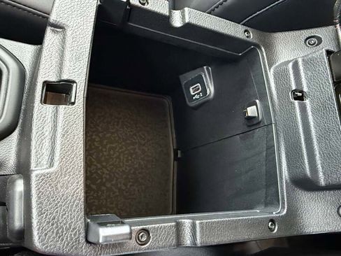 New 2026 Jeep Wrangler Unlimited Rubicon image 32