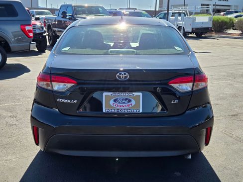 Used 2023 Toyota Corolla LE image 5