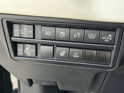 Used 2023 Toyota Tundra Capstone image 21