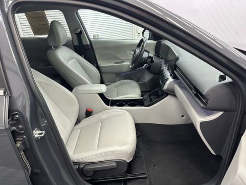 Used 2024 Hyundai Kona Limited FWD image 14