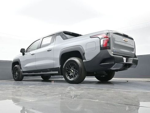 New 2025 Chevrolet Silverado EV LT image 44
