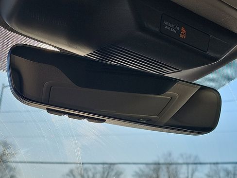 Certified 2025 Nissan Kicks SV w/ SV Premium Package image 27