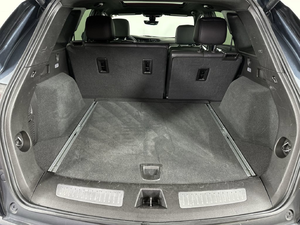 Used 2020 Cadillac XT5 Premium Luxury FWD image 30