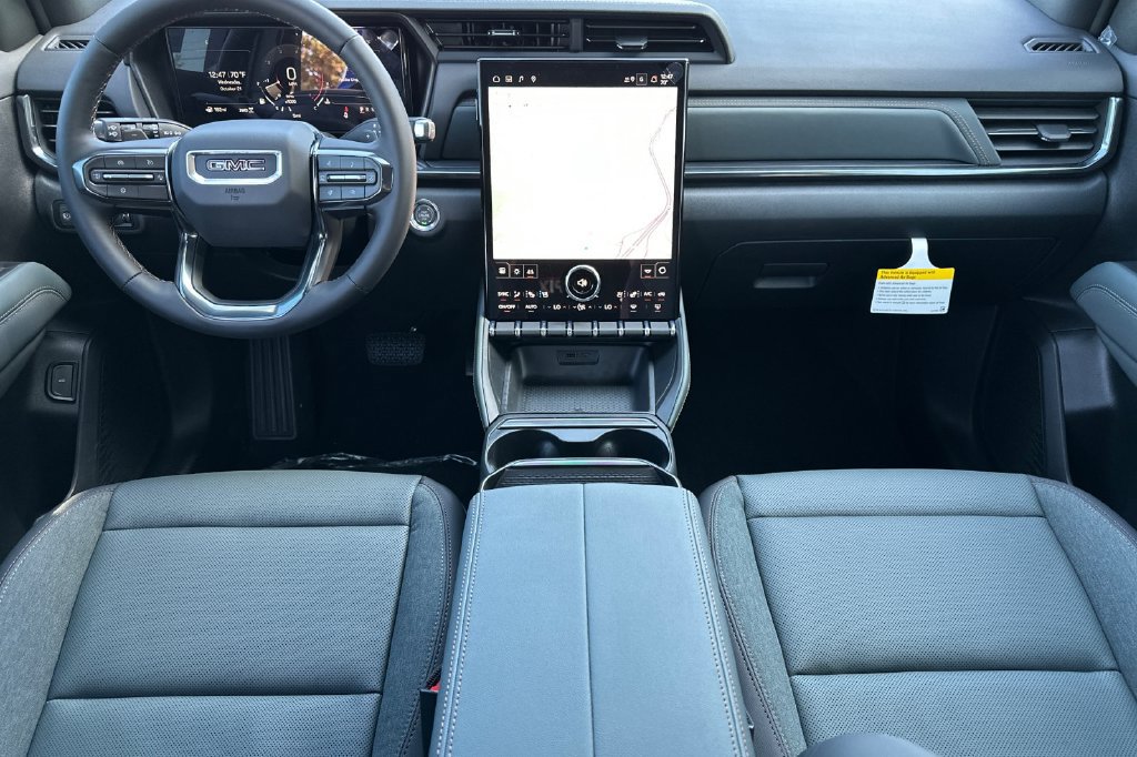 New 2027 GMC Terrain AT4 w/ Convenience Package III AWD/4WD image 13