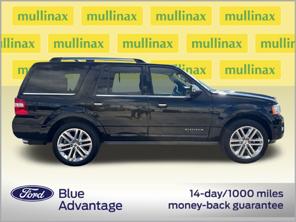 Used 2017 Ford Expedition Platinum RWD image 2