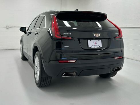 Used 2023 Cadillac XT4 Luxury w/ Cold Weather Package AWD/4WD image 8