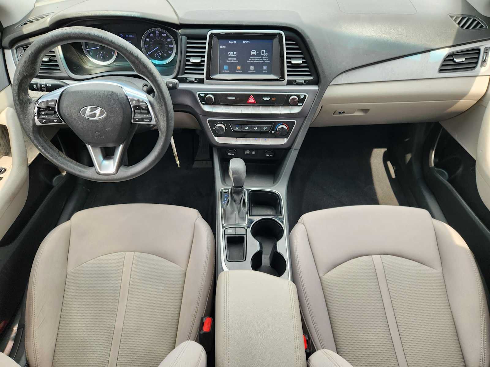 Used 2018 Hyundai Sonata SE FWD image 24