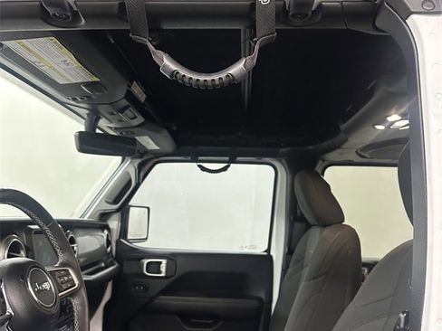 Used 2019 Jeep Wrangler Unlimited Sahara w/ Dual Top Group image 13