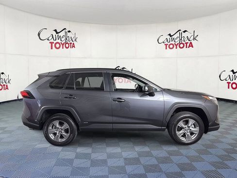 Used 2025 Toyota RAV4 LE AWD/4WD image 9