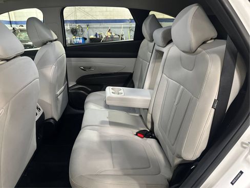 Certified 2025 Hyundai Tucson SEL AWD/4WD image 10