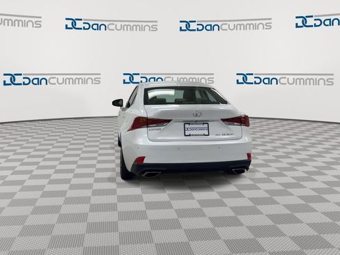 Used 2018 Lexus IS 300 AWD w/ Comfort Package image 7
