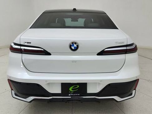 Used 2025 BMW 740i xDrive 740i xDrive image 5