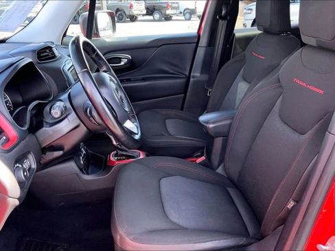 Used 2016 Jeep Renegade Trailhawk AWD/4WD image 27