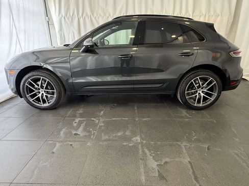 New 2026 Porsche Macan image 2