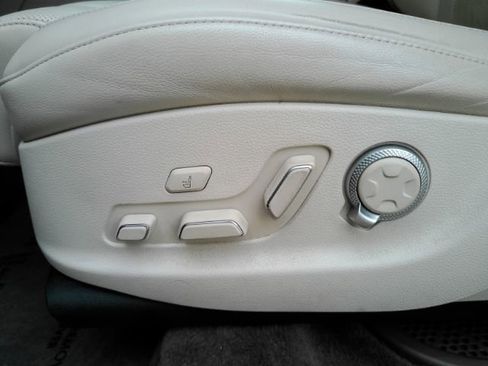 Used 2021 Genesis GV80 2.5T w/ Prestige Package 05 image 18