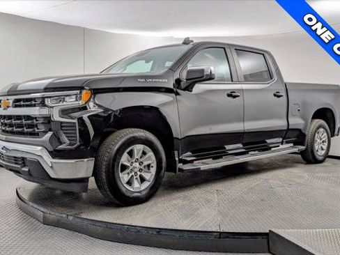Used 2024 Chevrolet Silverado 1500 LT w/ Protection Package image 2