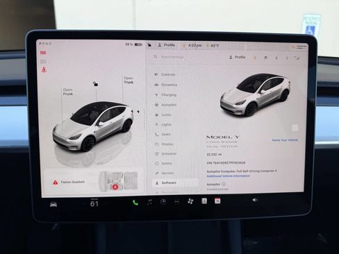 Used 2023 Tesla Model Y Long Range image 25