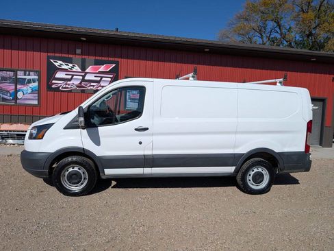 Used 2018 Ford Transit 250 130 Low Roof RWD image 1