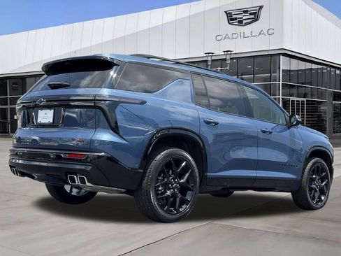 Used 2025 Chevrolet Traverse RS AWD/4WD image 7