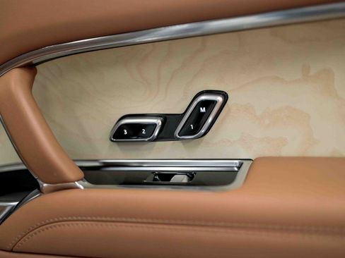 Used 2024 Land Rover Range Rover SV image 54