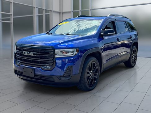 Used 2023 GMC Acadia SLE w/ Driver Convenience Package FWD image 1