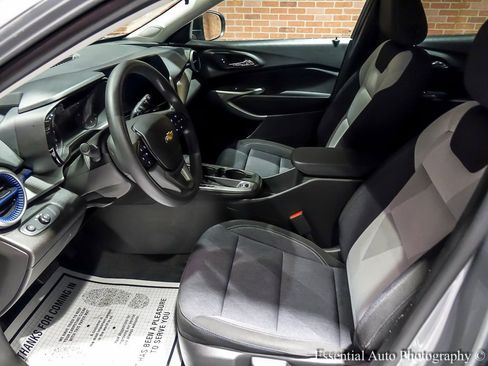 Used 2024 Chevrolet Trax LS w/ Driver Confidence Package image 13