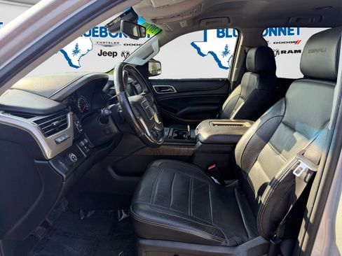 Used 2018 GMC Yukon Denali RWD image 11