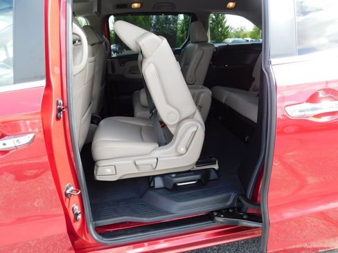 Certified 2022 Honda Odyssey Touring image 34