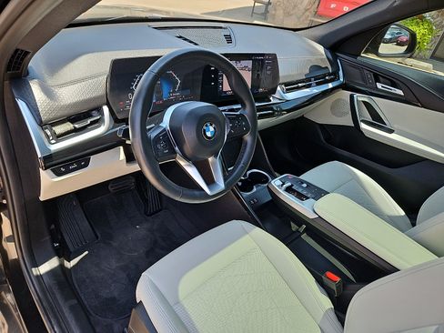 Used 2026 BMW X2 xDrive28i AWD/4WD image 14