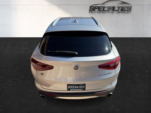 Used 2018 Alfa Romeo Stelvio AWD image 20