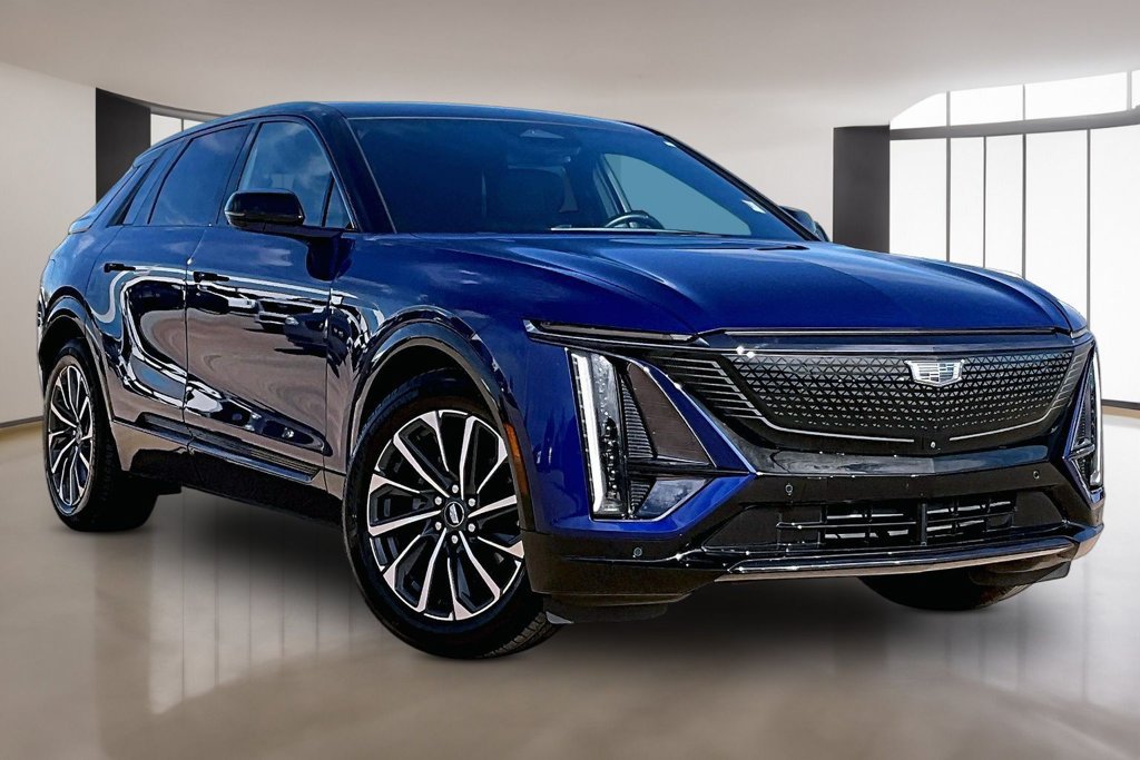 Used 2024 Cadillac Lyriq Sport w/ LPO, Floor Liner Package AWD/4WD image 11