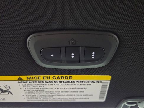 New 2026 Chrysler Pacifica Select image 25