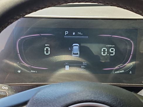 Used 2025 Kia Sportage EX FWD image 18