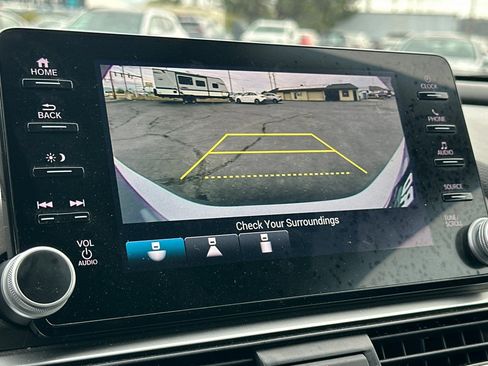 Used 2022 Honda Accord Sport image 19