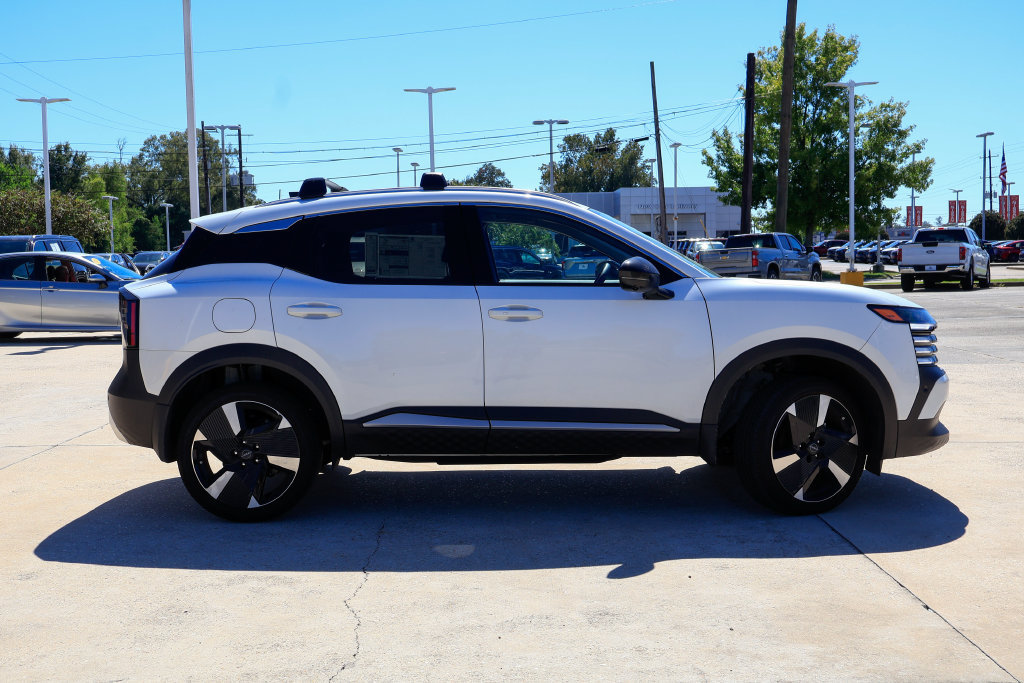 Certified 2026 Nissan Kicks SR w/ Cold Weather Package AWD/4WD image 21