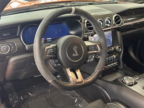 Used 2020 Ford Mustang Shelby GT500 w/ Technology Package image 19